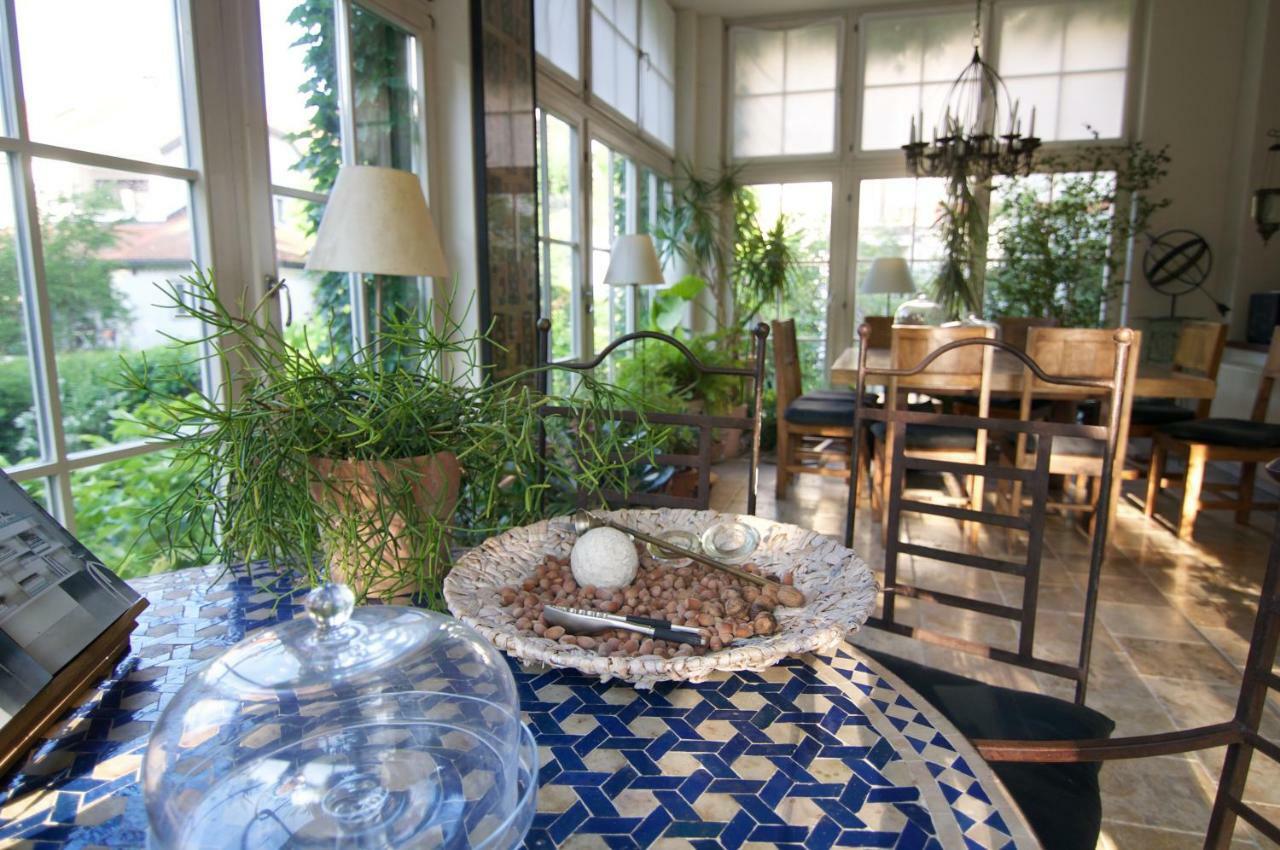 Embassy Row Bnb Zagreb Extérieur photo